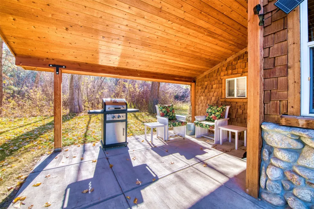 2291 Meridian Road Victor MT 59875