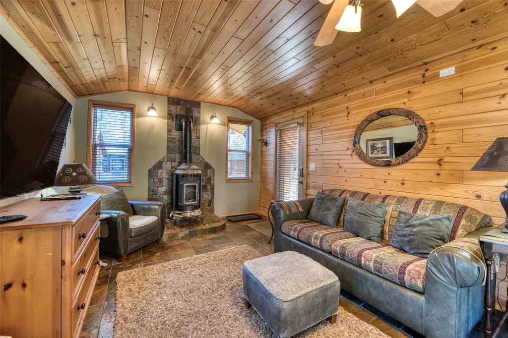 2291 Meridian Road Victor MT 59875