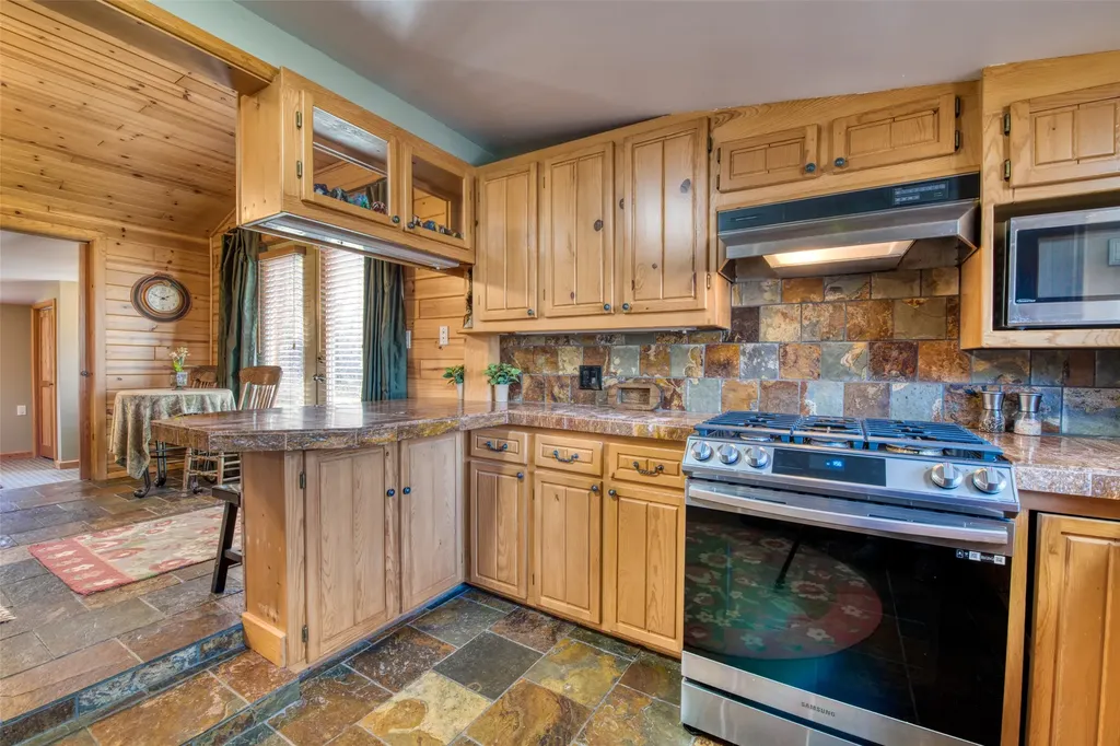 2291 Meridian Road Victor MT 59875