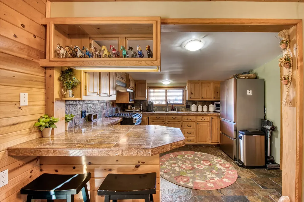 2291 Meridian Road Victor MT 59875