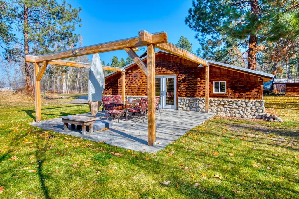 2291 Meridian Road Victor MT 59875