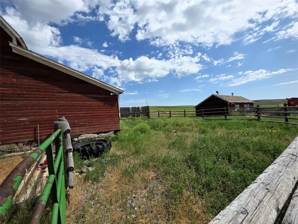 2820 5th Lane NW Conrad MT 59425