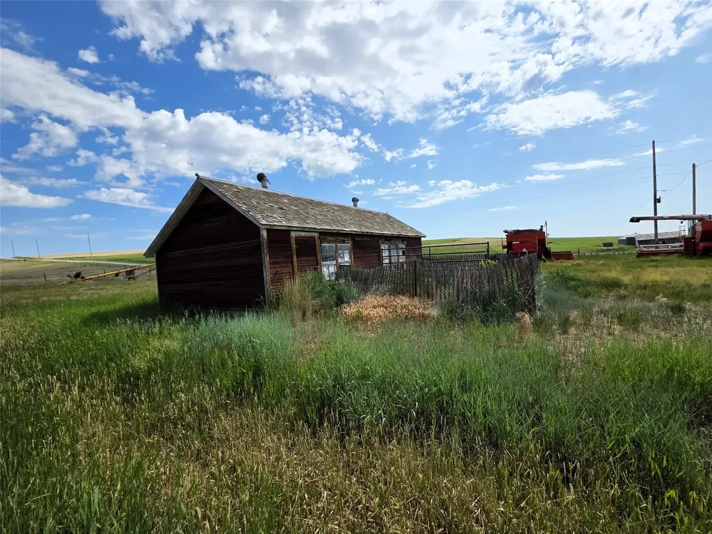 2820 5th Lane NW Conrad MT 59425