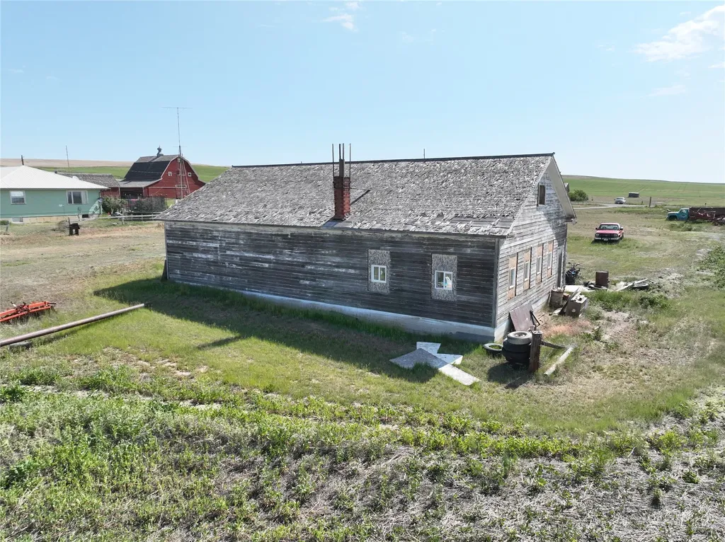 2820 5th Lane NW Conrad MT 59425
