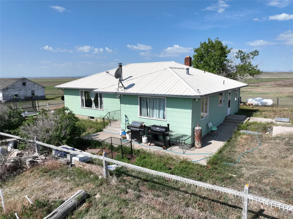 2820 5th Lane NW Conrad MT 59425