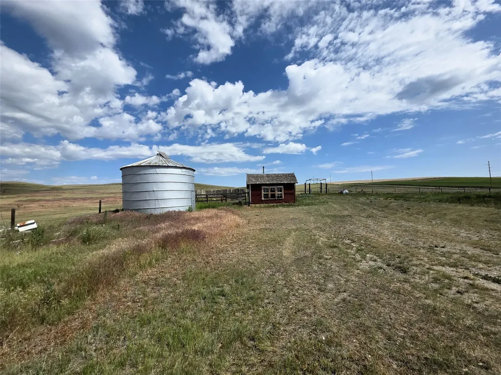 2820 5th Lane NW Conrad MT 59425