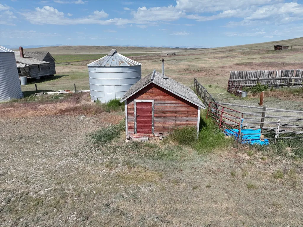 2820 5th Lane NW Conrad MT 59425