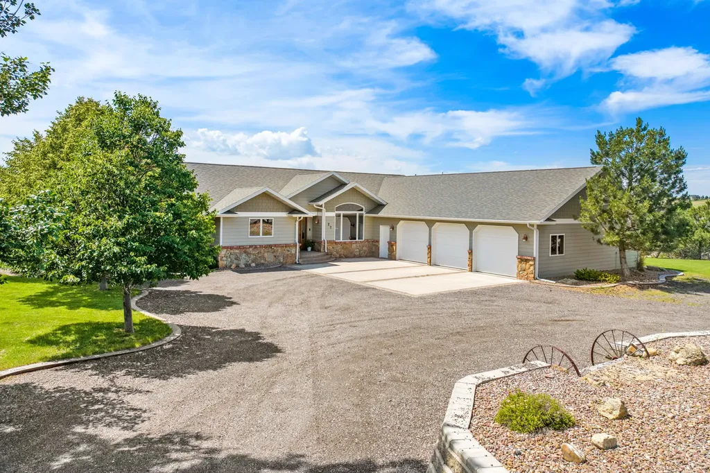 22 Bend View Lane Great Falls MT 59404