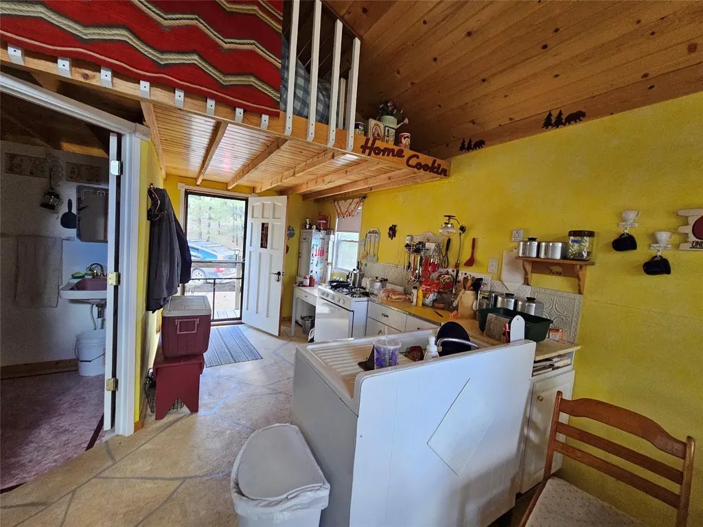 218 Upper Sawmill Creek Lane Cascade MT 59421