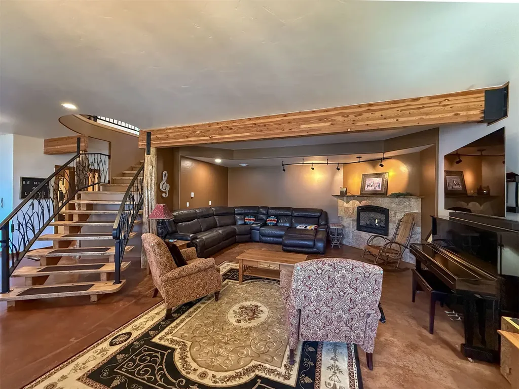 1600 Rogers Lane Kila MT 59920