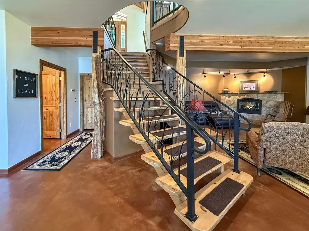 1600 Rogers Lane Kila MT 59920