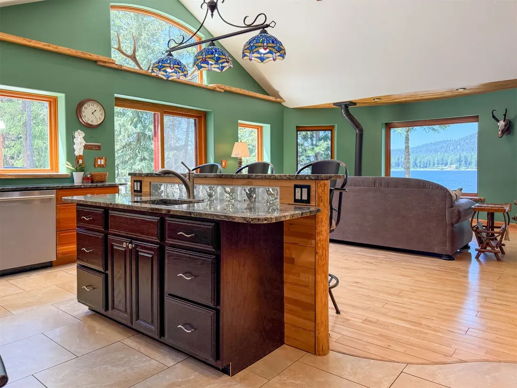 1600 Rogers Lane Kila MT 59920