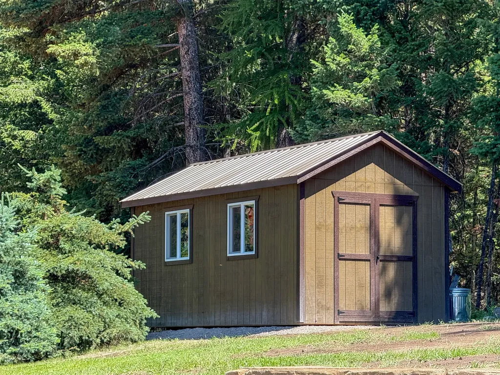 1600 Rogers Lane Kila MT 59920