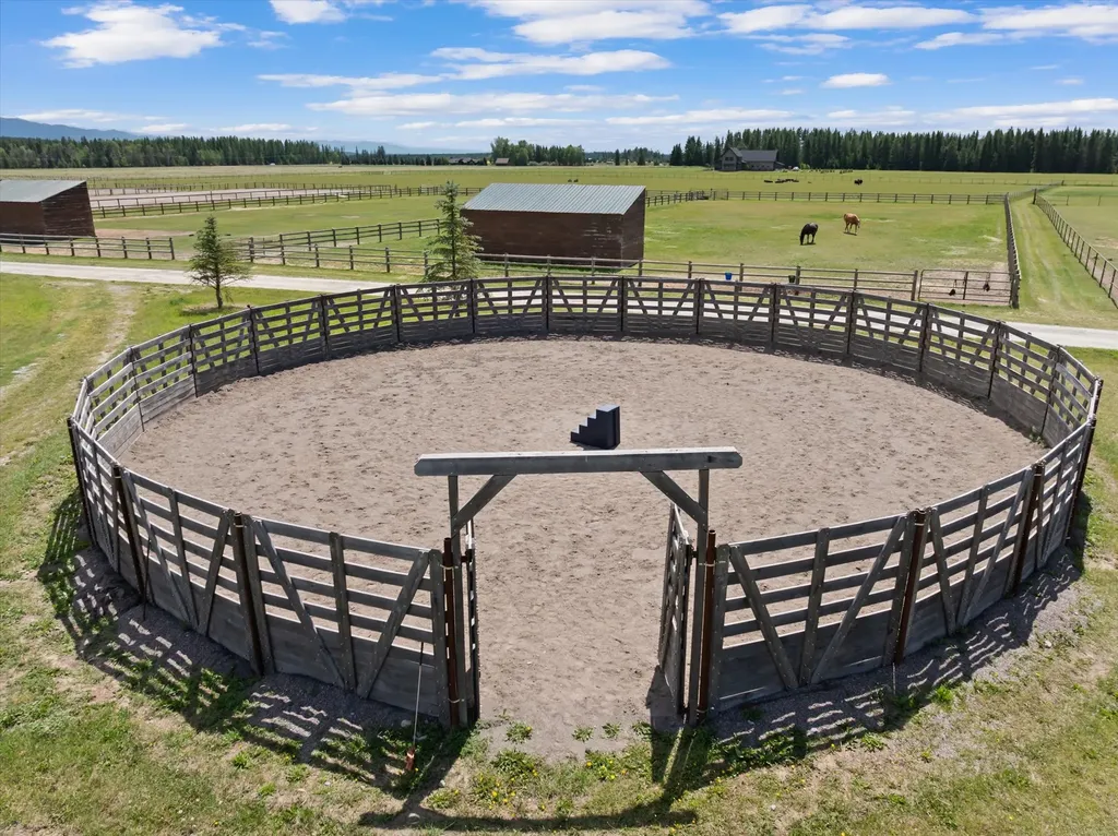 555 & 561 Twin Bridges Road Whitefish MT 59937