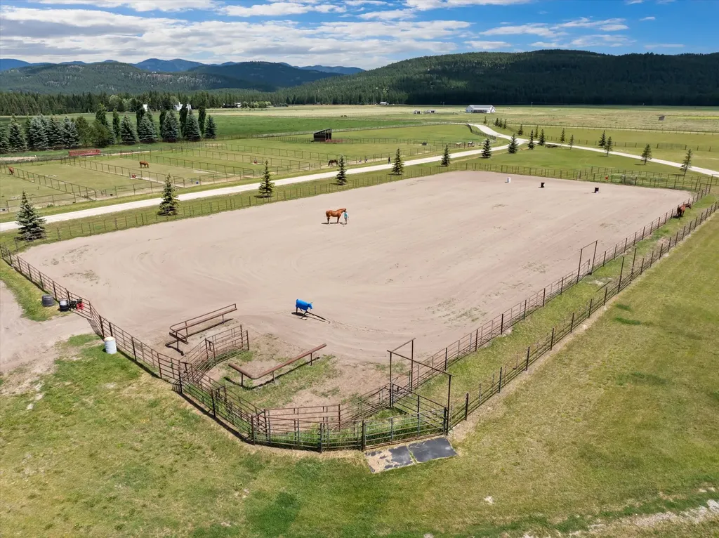 555 & 561 Twin Bridges Road Whitefish MT 59937