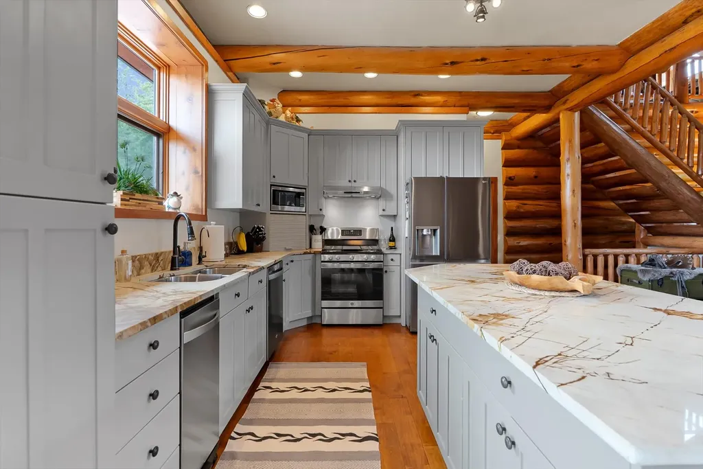 555 & 561 Twin Bridges Road Whitefish MT 59937
