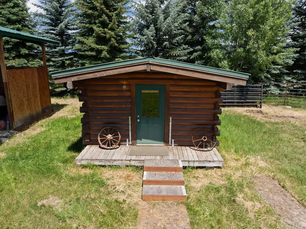 555 & 561 Twin Bridges Road Whitefish MT 59937
