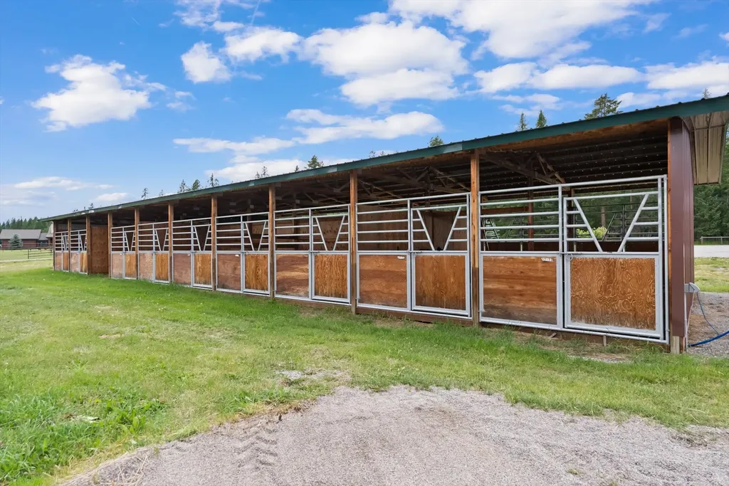 555 & 561 Twin Bridges Road Whitefish MT 59937