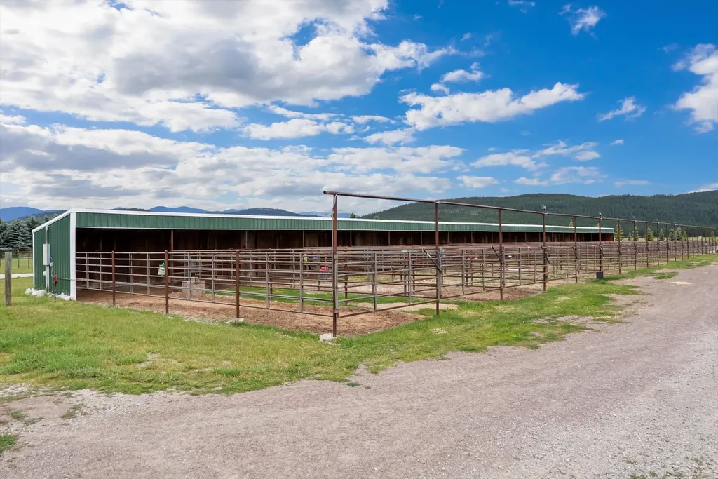 555 & 561 Twin Bridges Road Whitefish MT 59937