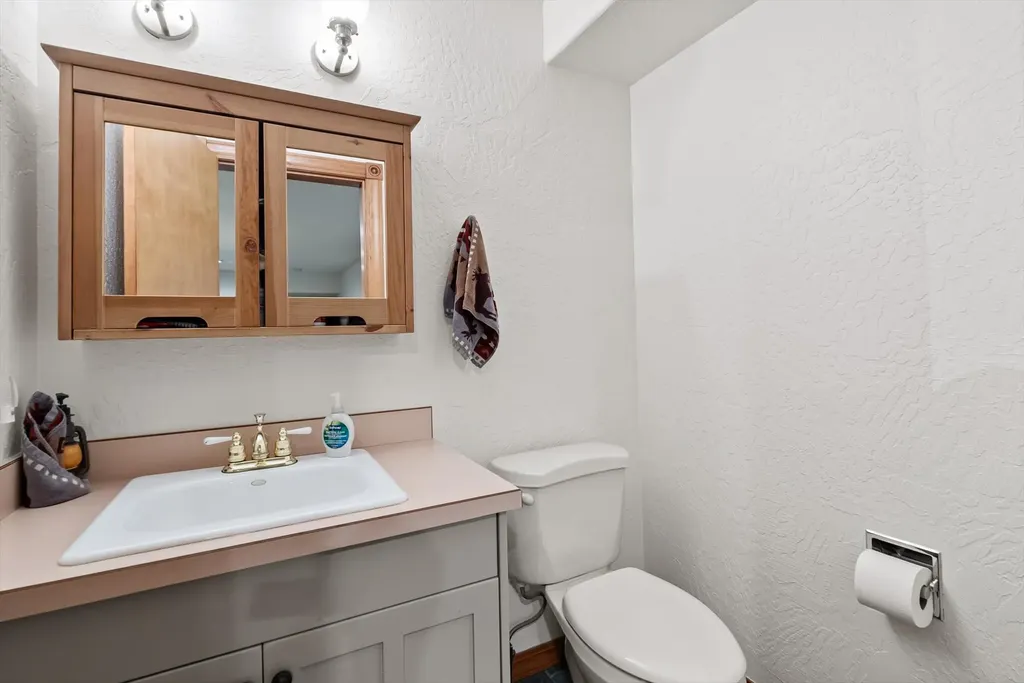 555 & 561 Twin Bridges Road Whitefish MT 59937