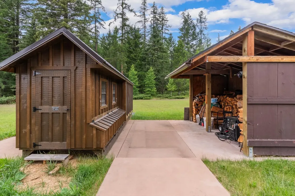 555 & 561 Twin Bridges Road Whitefish MT 59937
