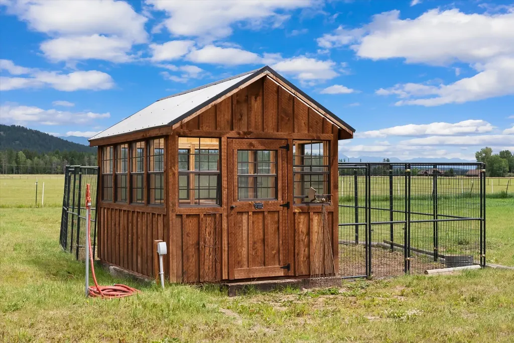 555 & 561 Twin Bridges Road Whitefish MT 59937