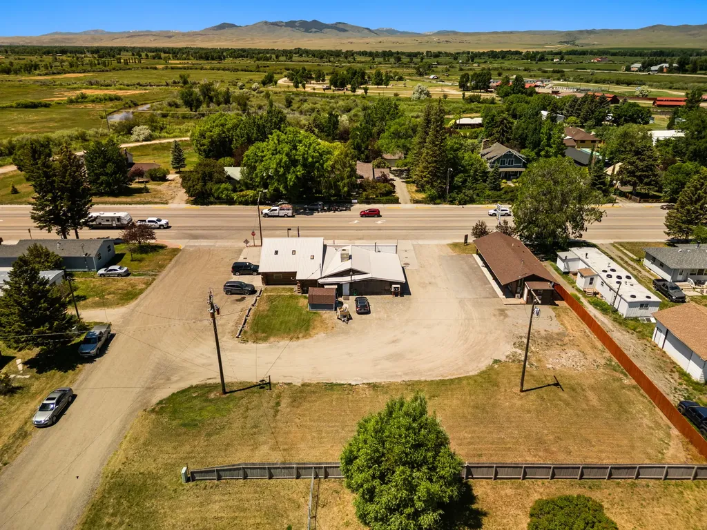 323 &325 S Main Street Twin Bridges MT 59754