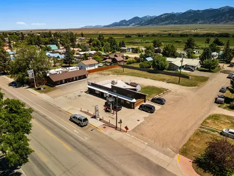 323 &325 S Main Street Twin Bridges MT 59754