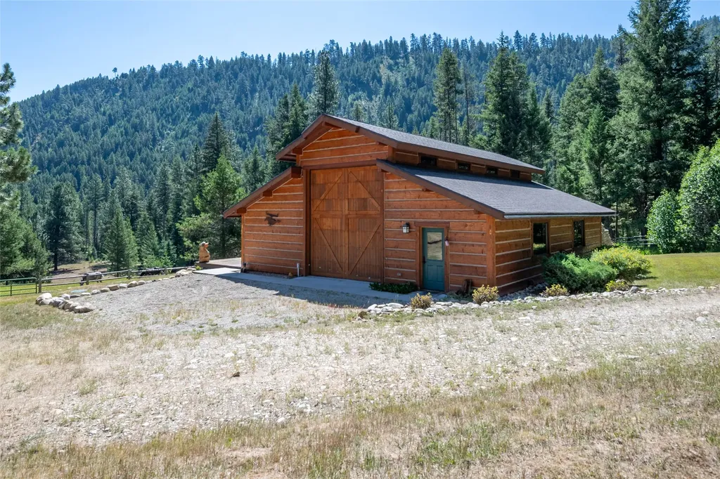 7102 Lapwai Lane Darby MT 59829