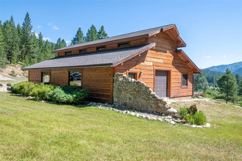 7102 Lapwai Lane Darby MT 59829