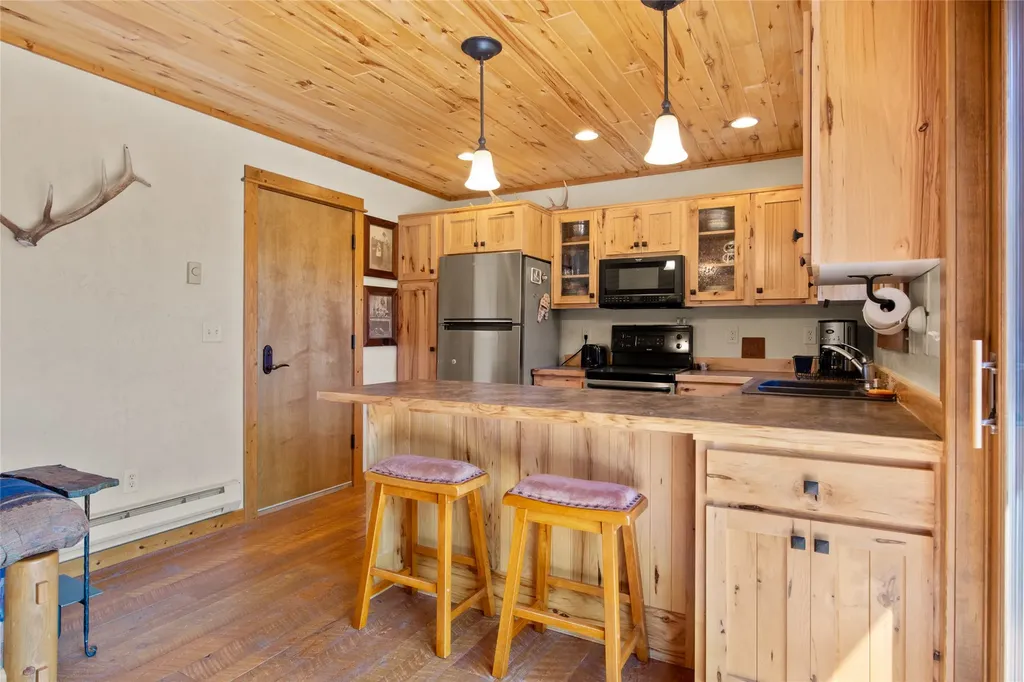 7102 Lapwai Lane Darby MT 59829