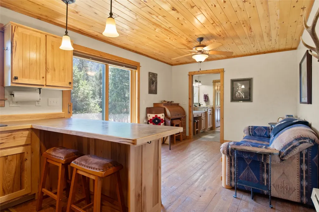 7102 Lapwai Lane Darby MT 59829