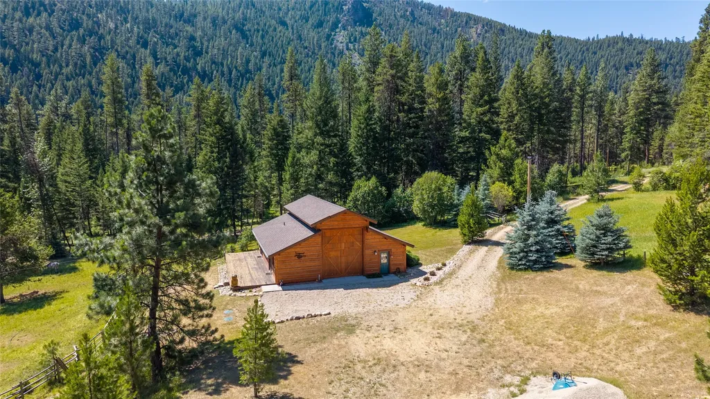 7102 Lapwai Lane Darby MT 59829