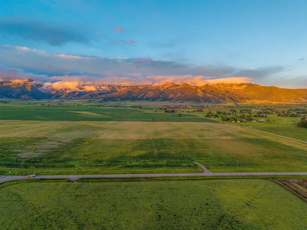 3961 Penwell Bridge Road Belgrade MT 59714