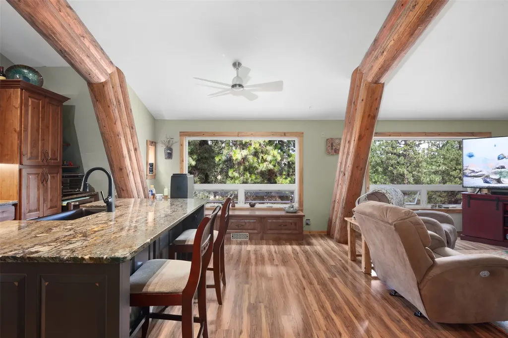 42827 Ponderosa Way Big Arm MT 59910
