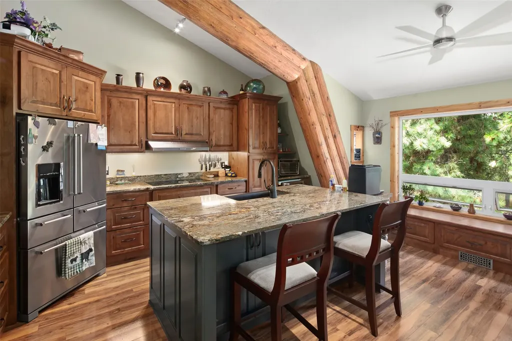 42827 Ponderosa Way Big Arm MT 59910