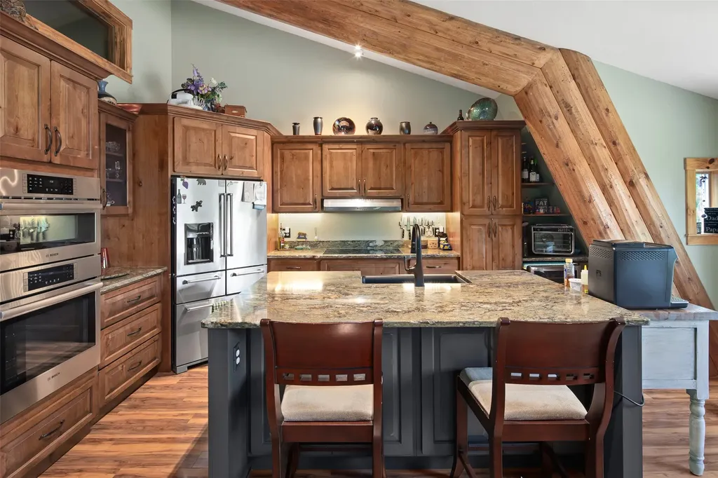 42827 Ponderosa Way Big Arm MT 59910