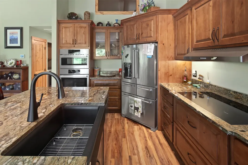 42827 Ponderosa Way Big Arm MT 59910