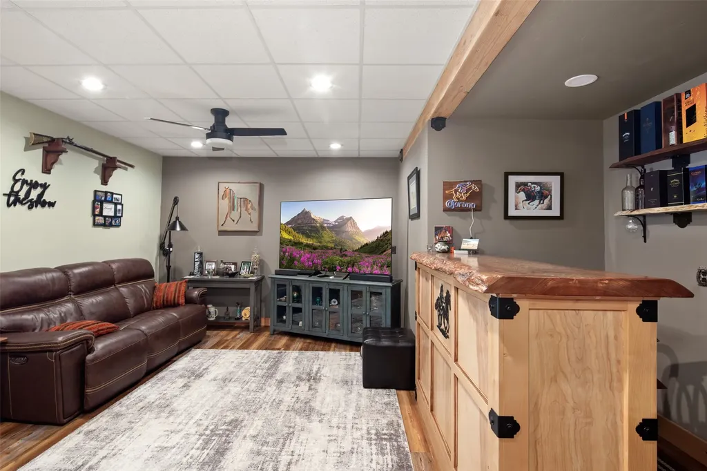 42827 Ponderosa Way Big Arm MT 59910