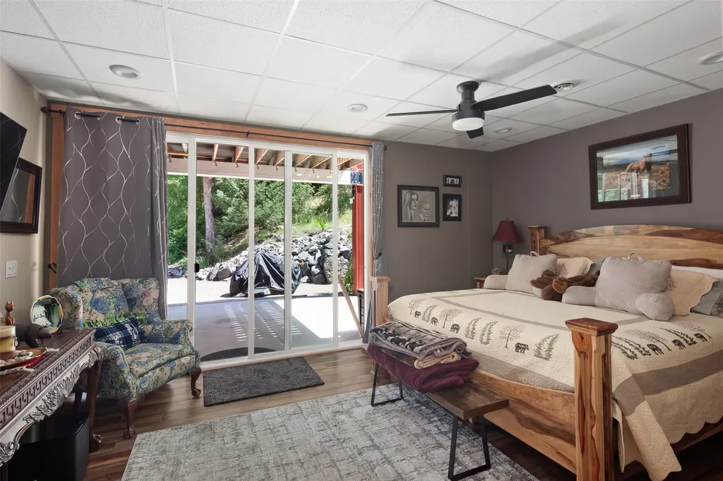 42827 Ponderosa Way Big Arm MT 59910