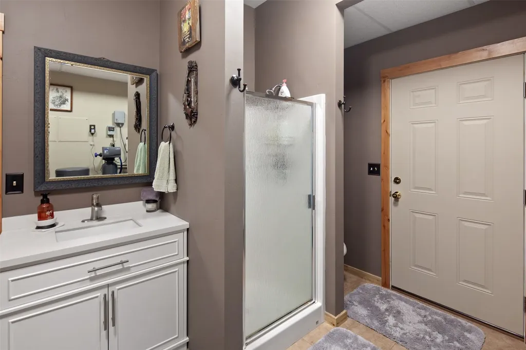 42827 Ponderosa Way Big Arm MT 59910