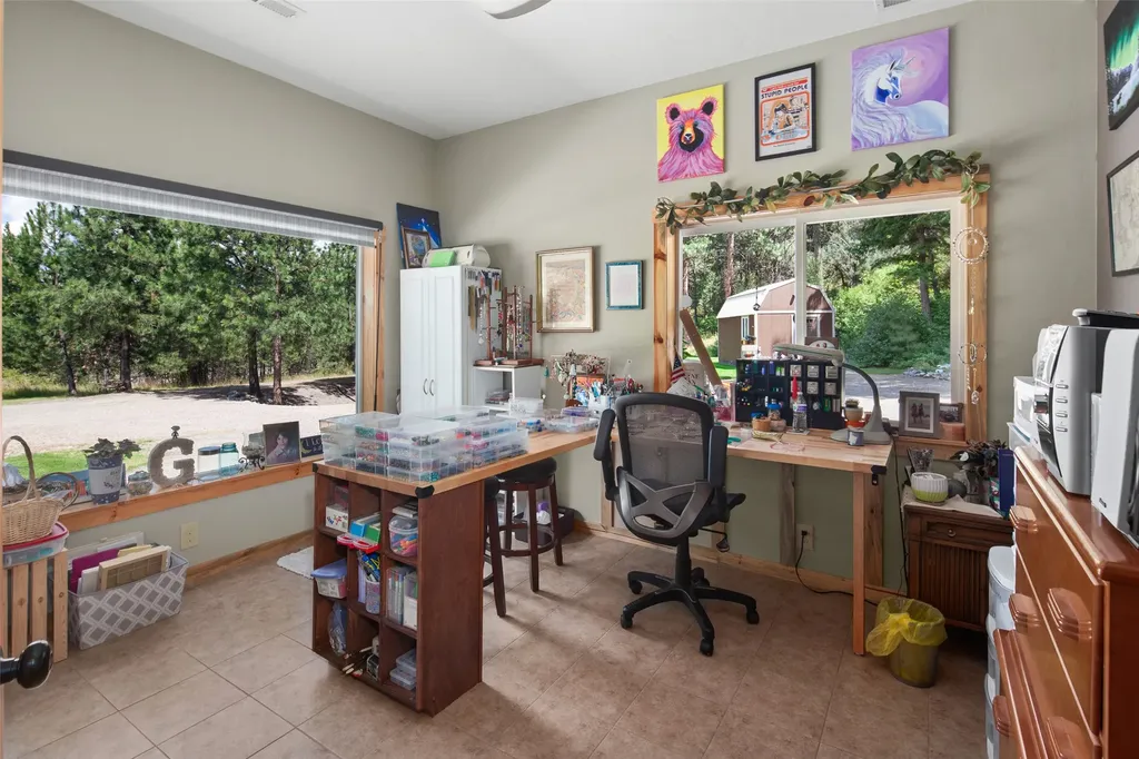 42827 Ponderosa Way Big Arm MT 59910