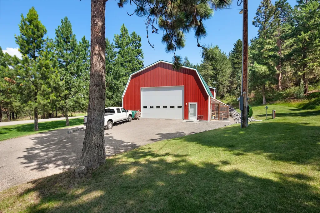 42827 Ponderosa Way Big Arm MT 59910