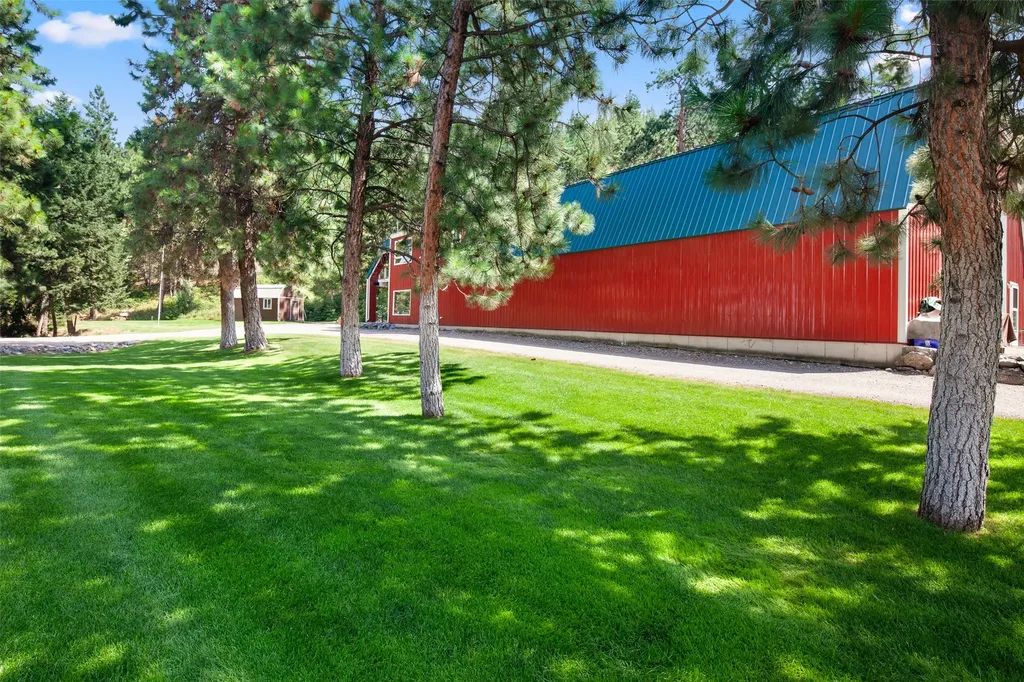 42827 Ponderosa Way Big Arm MT 59910