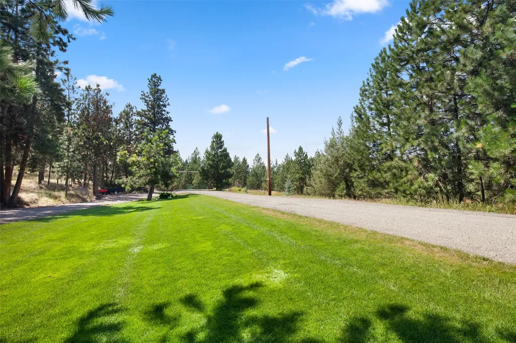 42827 Ponderosa Way Big Arm MT 59910