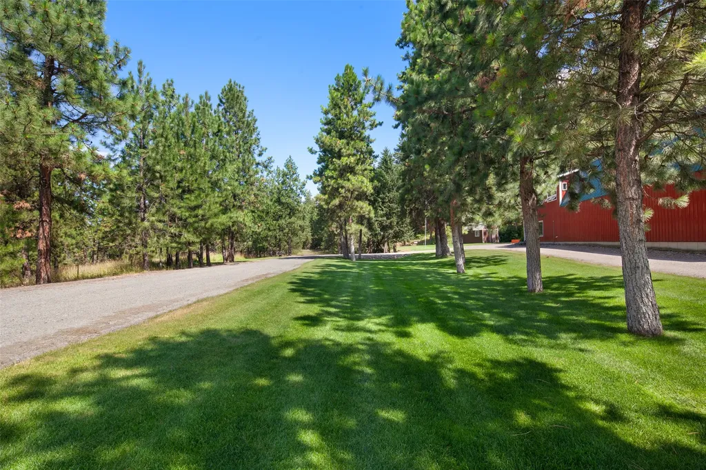42827 Ponderosa Way Big Arm MT 59910
