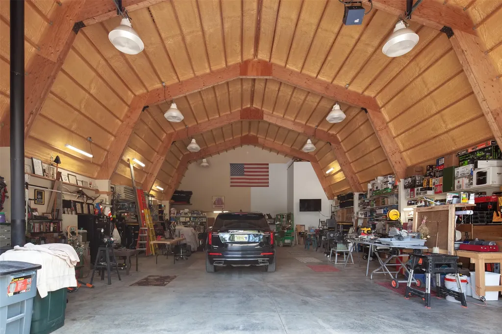 42827 Ponderosa Way Big Arm MT 59910