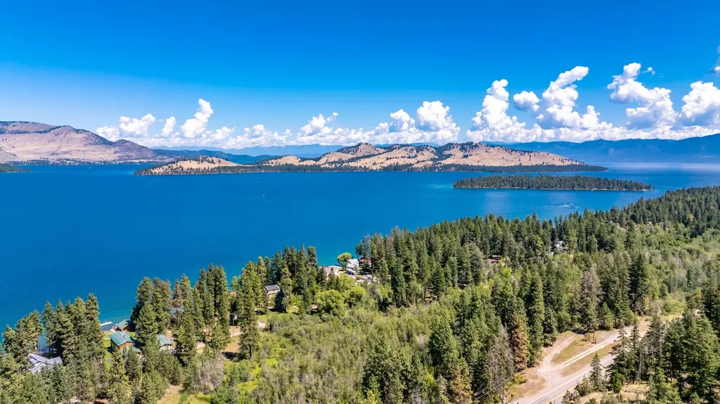 42827 Ponderosa Way Big Arm MT 59910