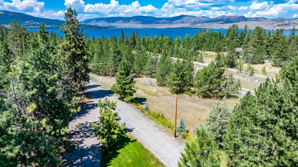 42827 Ponderosa Way Big Arm MT 59910