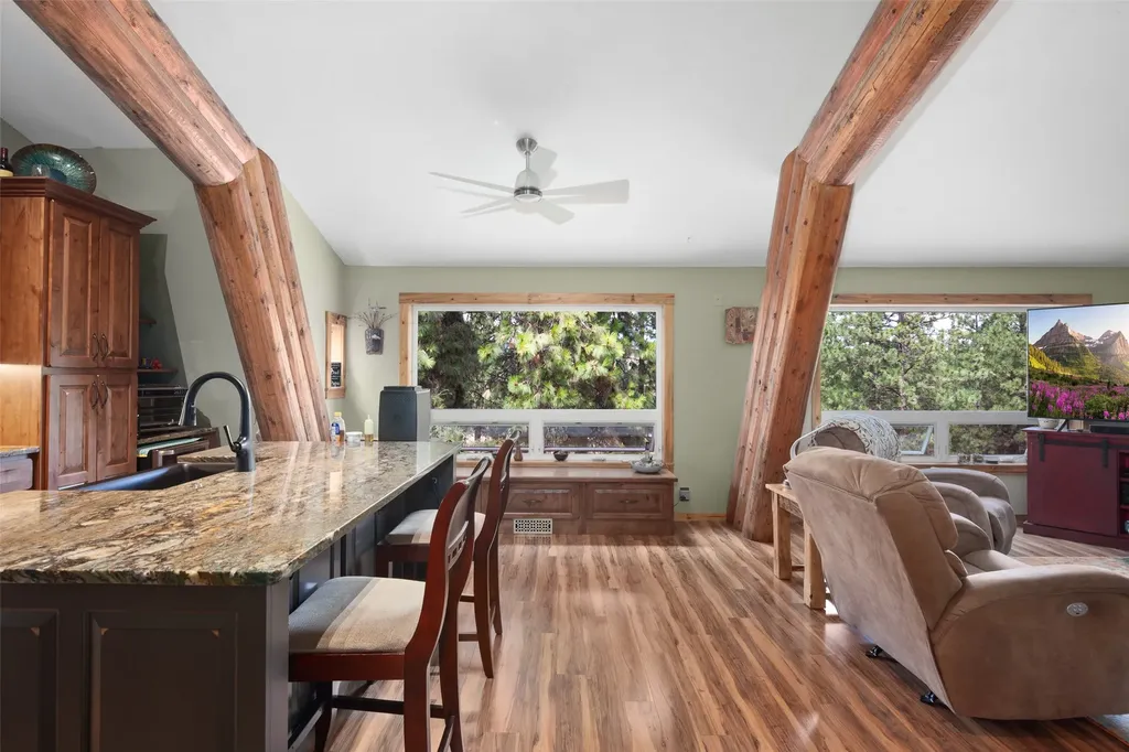 42827 Ponderosa Way Big Arm MT 59910
